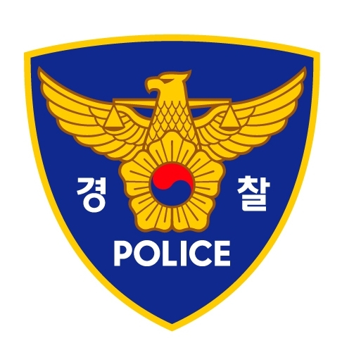 인천의 한 고등학교 기간제 여교사가 불법 과외를 한 남학생과 부적절한 관계를 맺었다는 신고가 접수돼 관계 당국이 조사에 나섰다.
